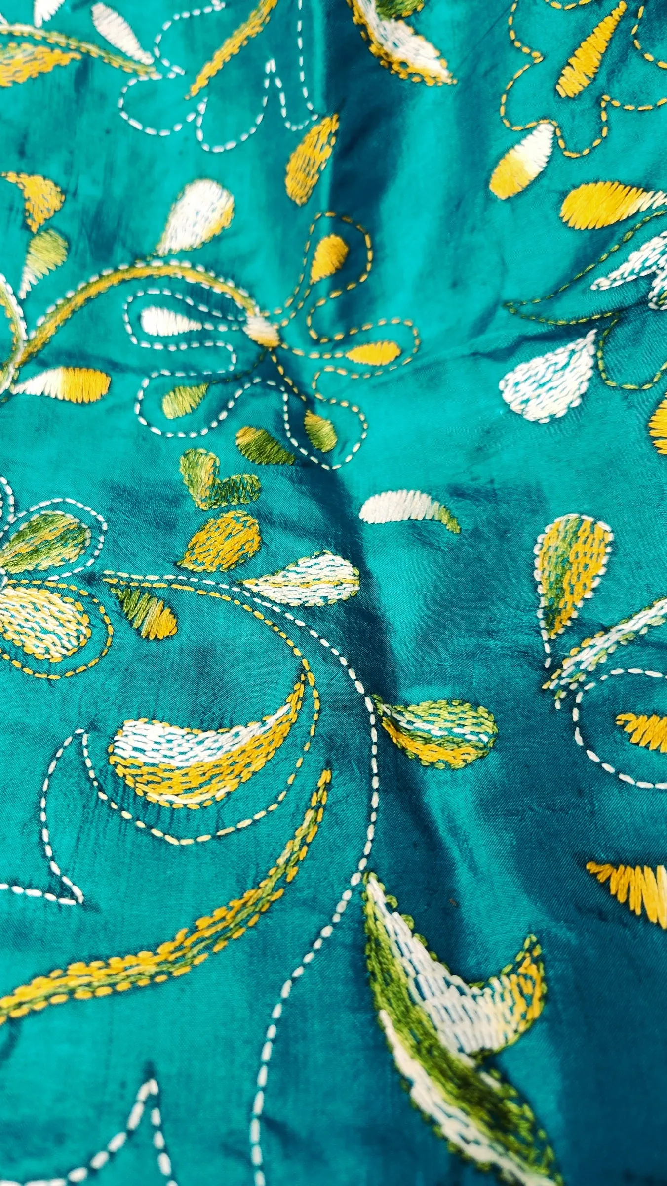 FLORAL KANTHA DUPATTA