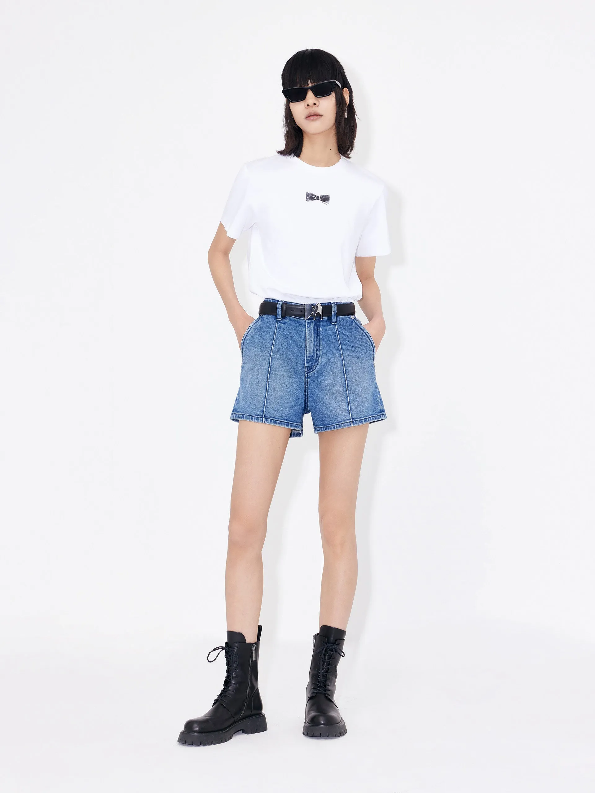 Seams Details Denim Shorts